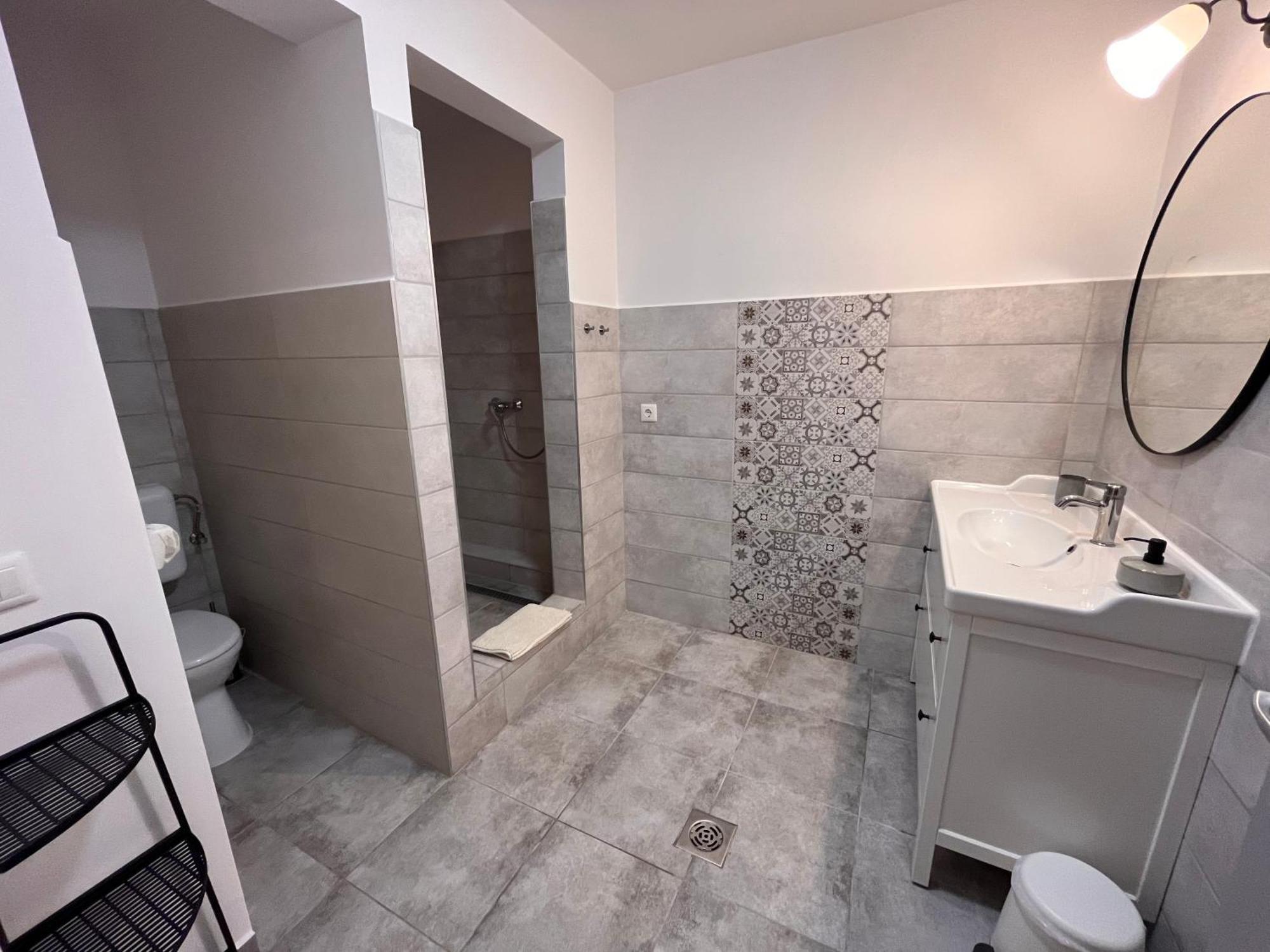 Pacsirta Apartman Grand Eğri Dış mekan fotoğraf