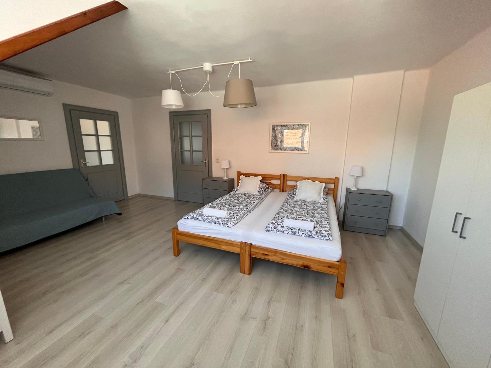 Pacsirta Apartman Grand Eğri Dış mekan fotoğraf