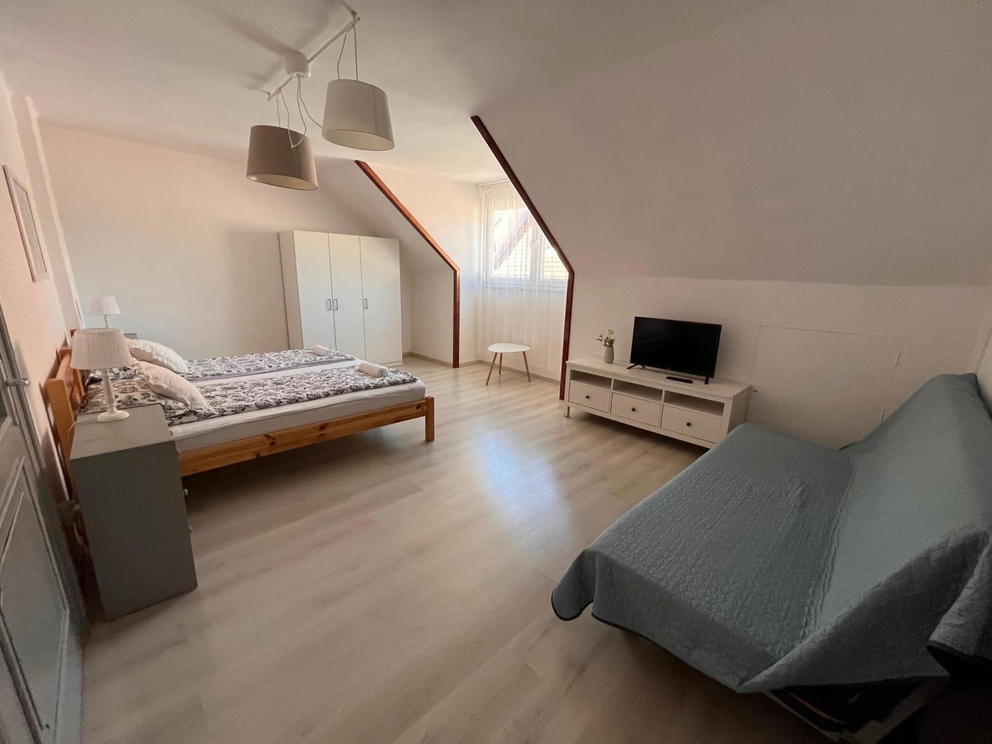 Pacsirta Apartman Grand Eğri Dış mekan fotoğraf