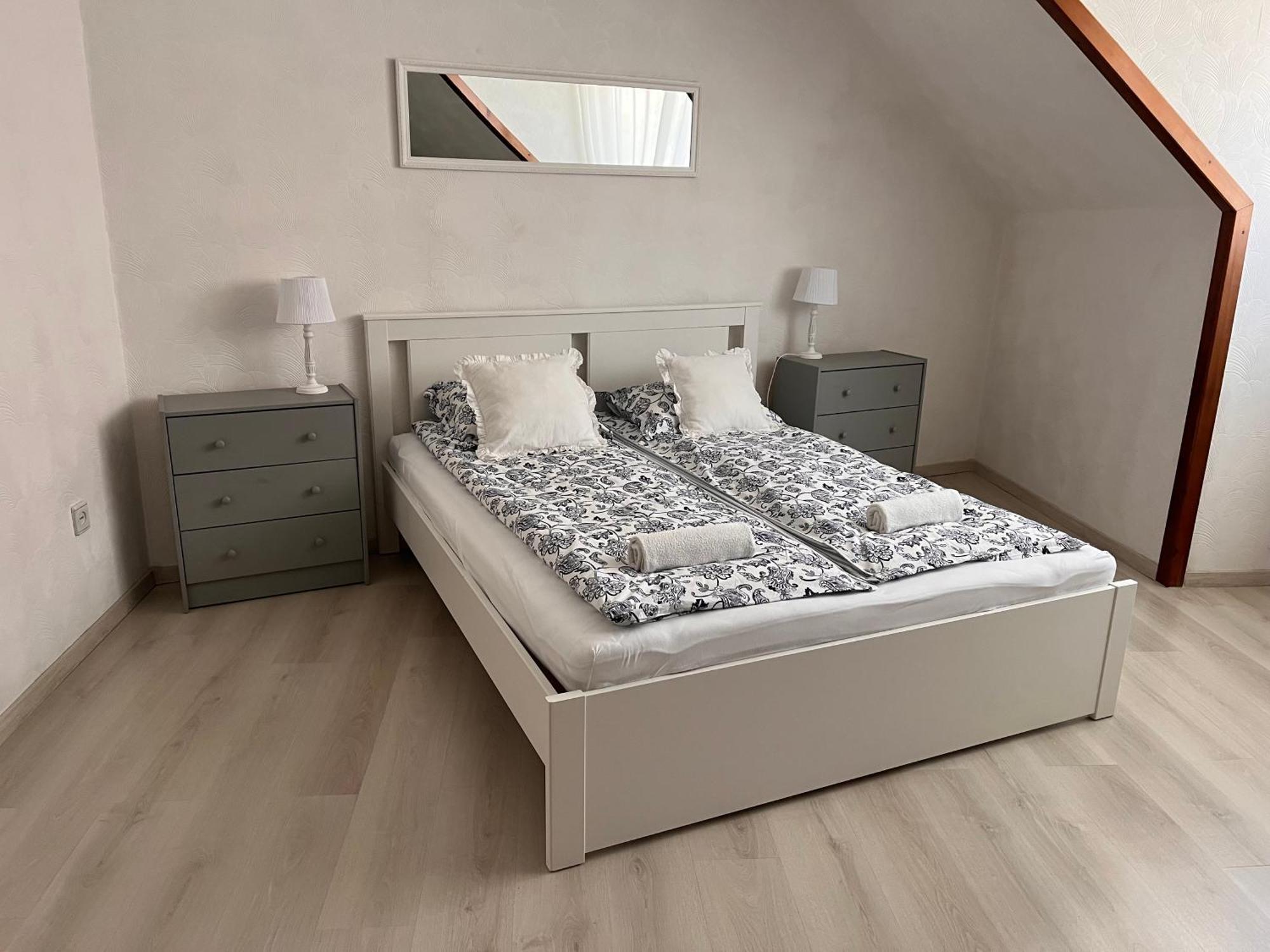Pacsirta Apartman Grand Eğri Dış mekan fotoğraf